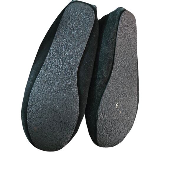 Minnetonka Slippers - Picture 4 of 5